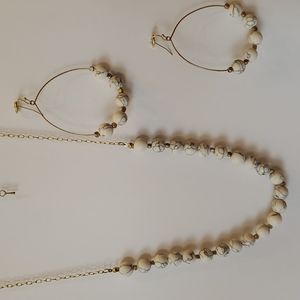 Necklace & earring set